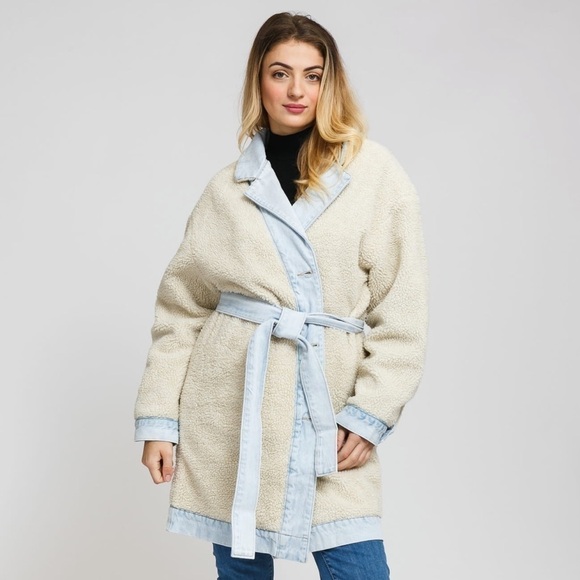 Levi’s Sherpa Coat Long Denim Reversible Jacket Light Wash Belted Women’s XL NEW - Picture 2 of 9